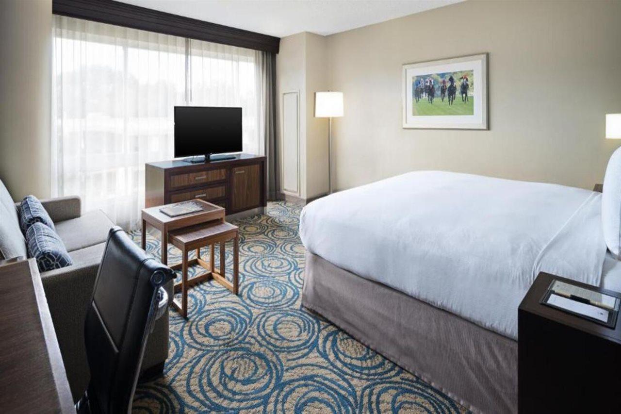 Doubletree By Hilton San Diego Del Mar Exterior photo