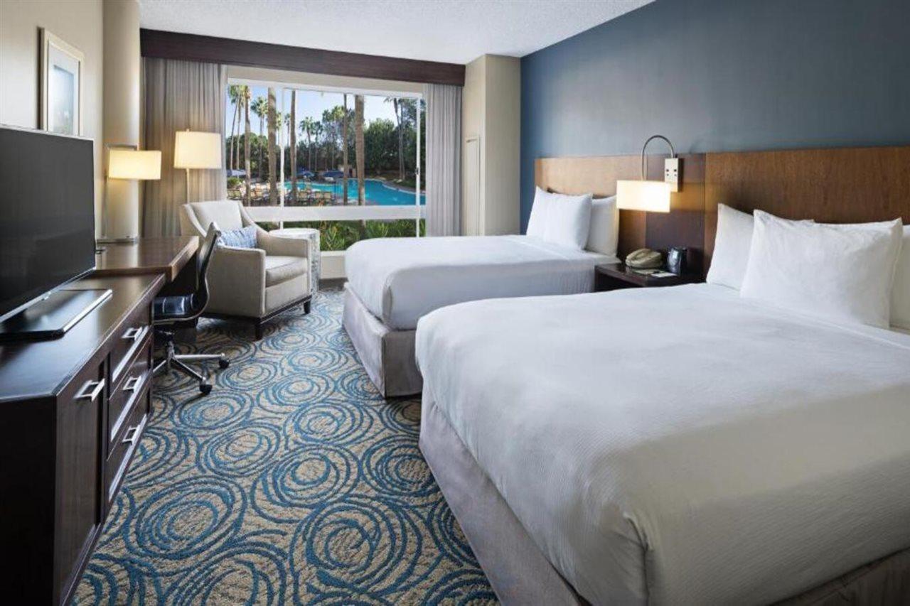Doubletree By Hilton San Diego Del Mar Exterior photo