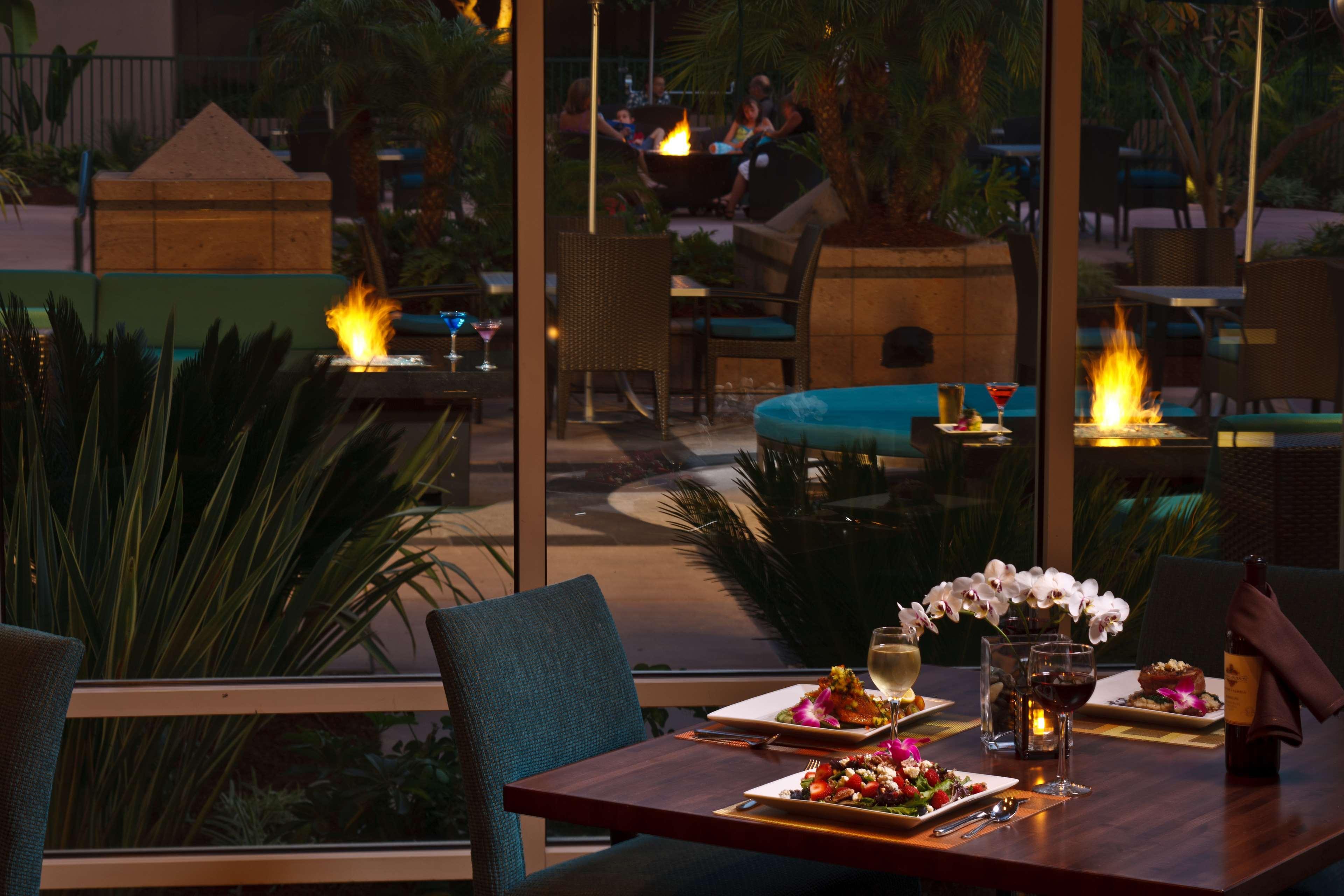 Doubletree By Hilton San Diego Del Mar Exterior photo