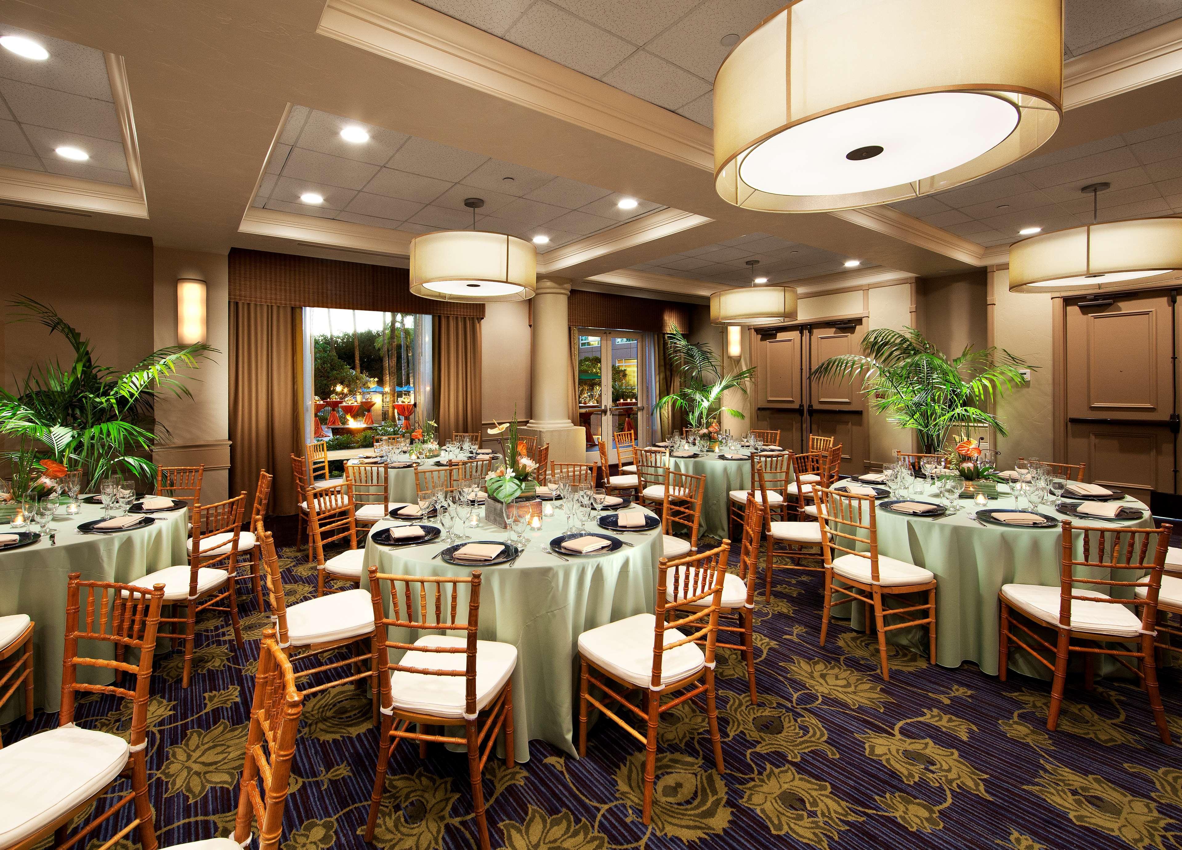 Doubletree By Hilton San Diego Del Mar Exterior photo