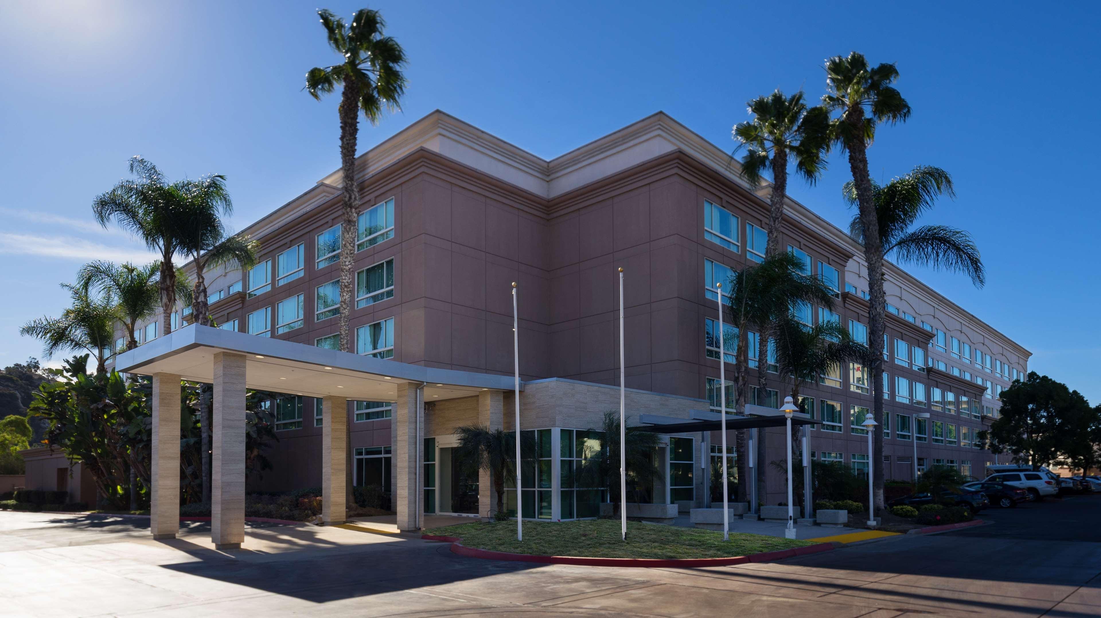 Doubletree By Hilton San Diego Del Mar Exterior photo