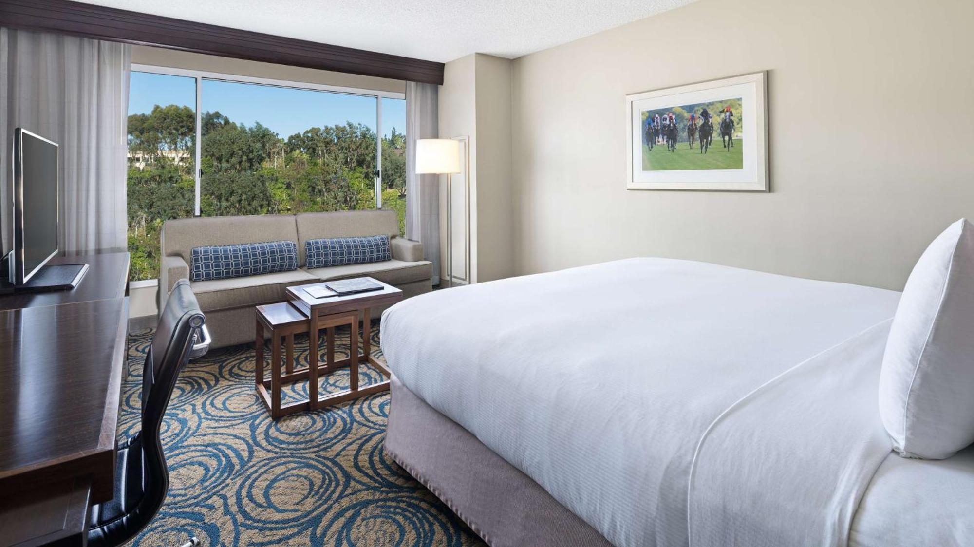 Doubletree By Hilton San Diego Del Mar Exterior photo