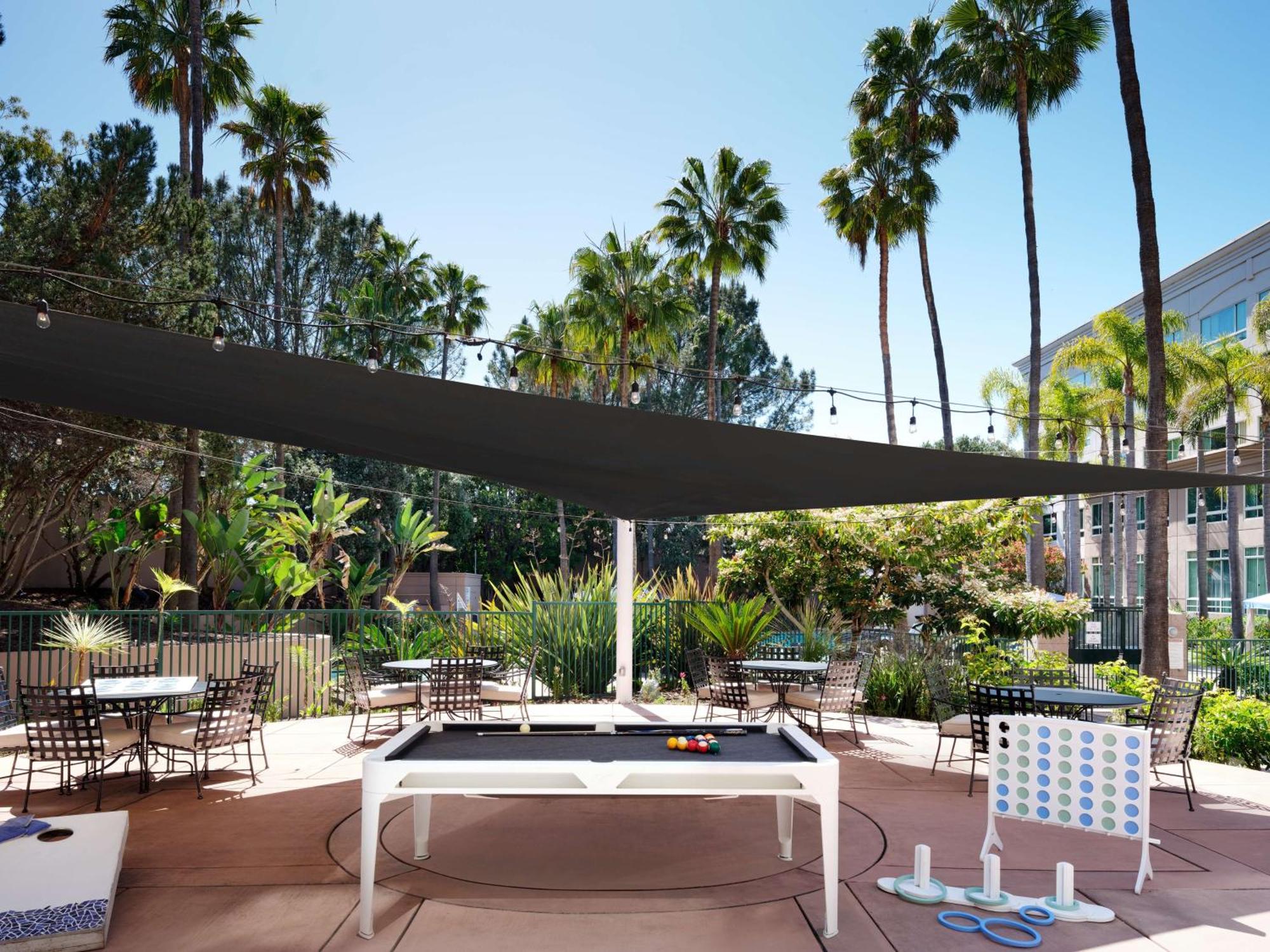 Doubletree By Hilton San Diego Del Mar Exterior photo