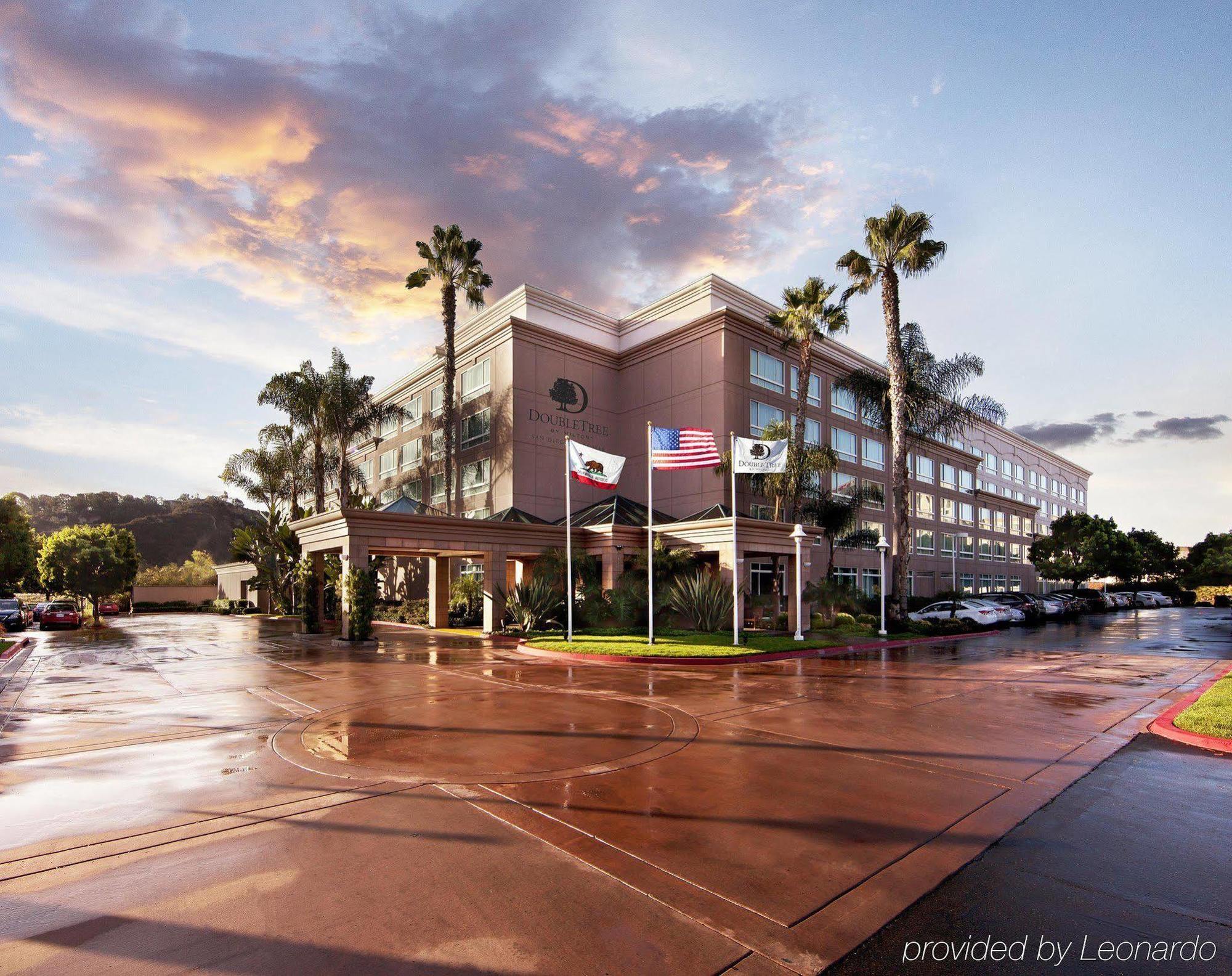 Doubletree By Hilton San Diego Del Mar Exterior photo